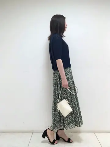 組曲 岩田 コーディネート画像