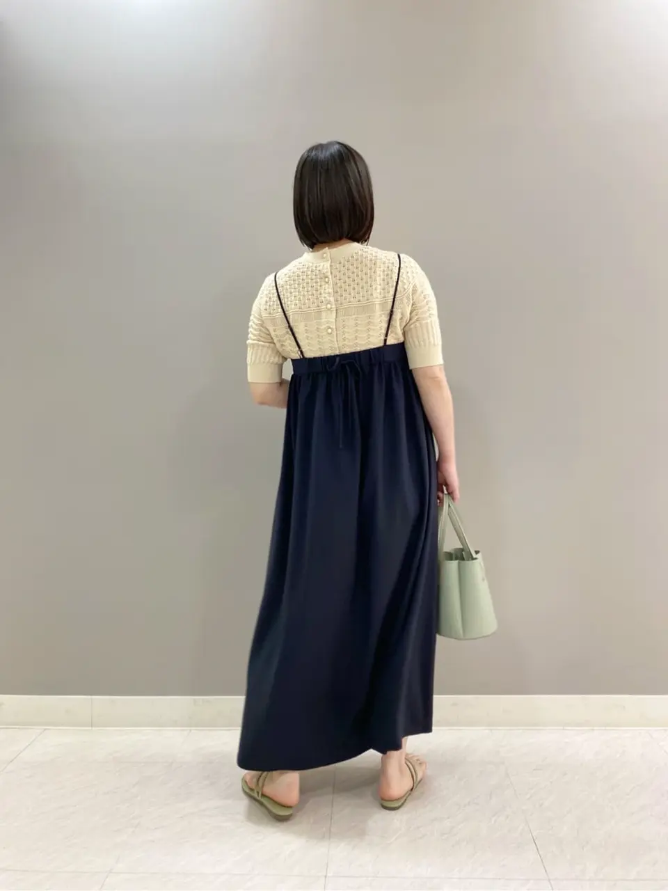 組曲 鈴木 コーディネート画像