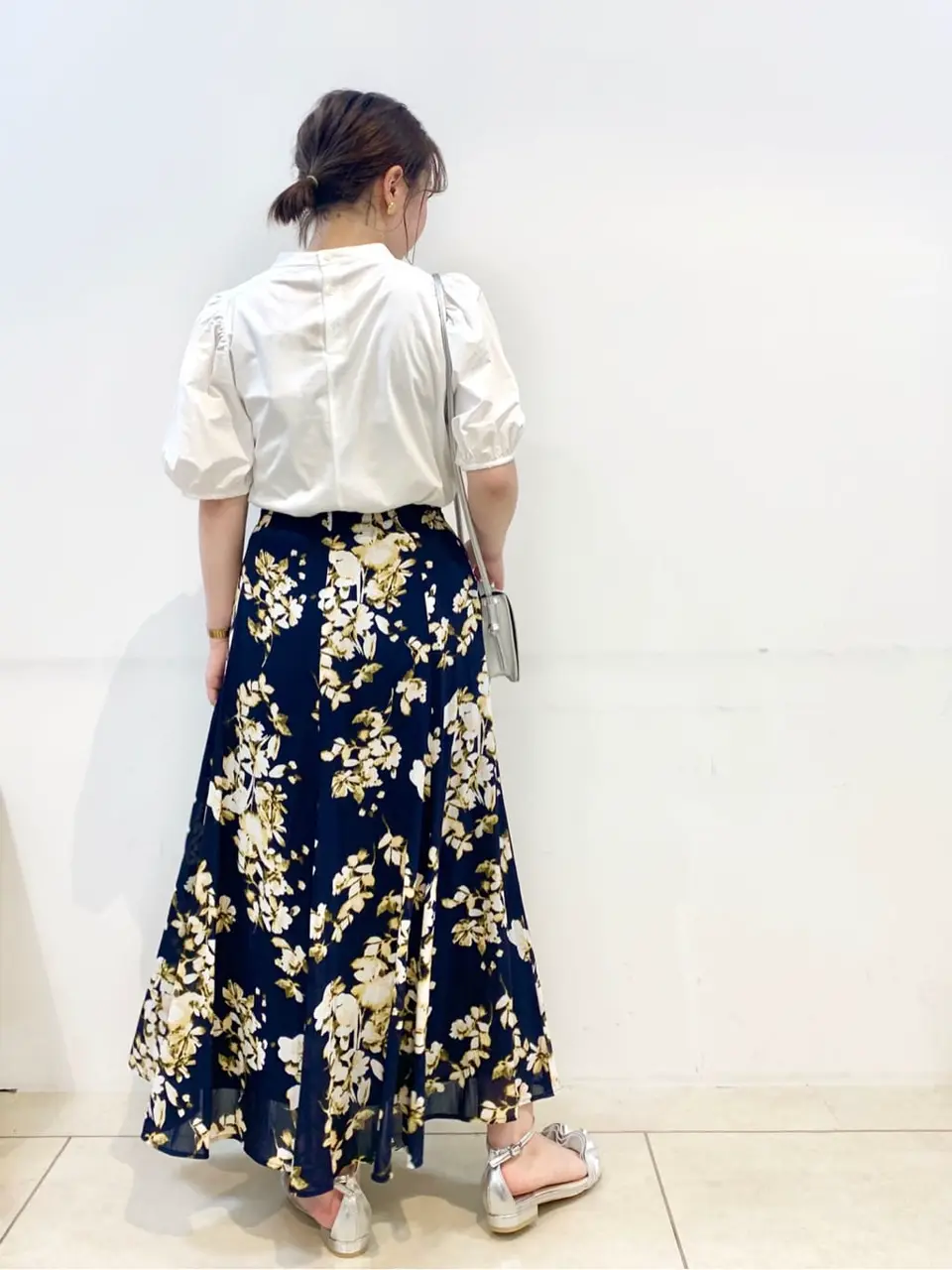 組曲 石井 コーディネート画像