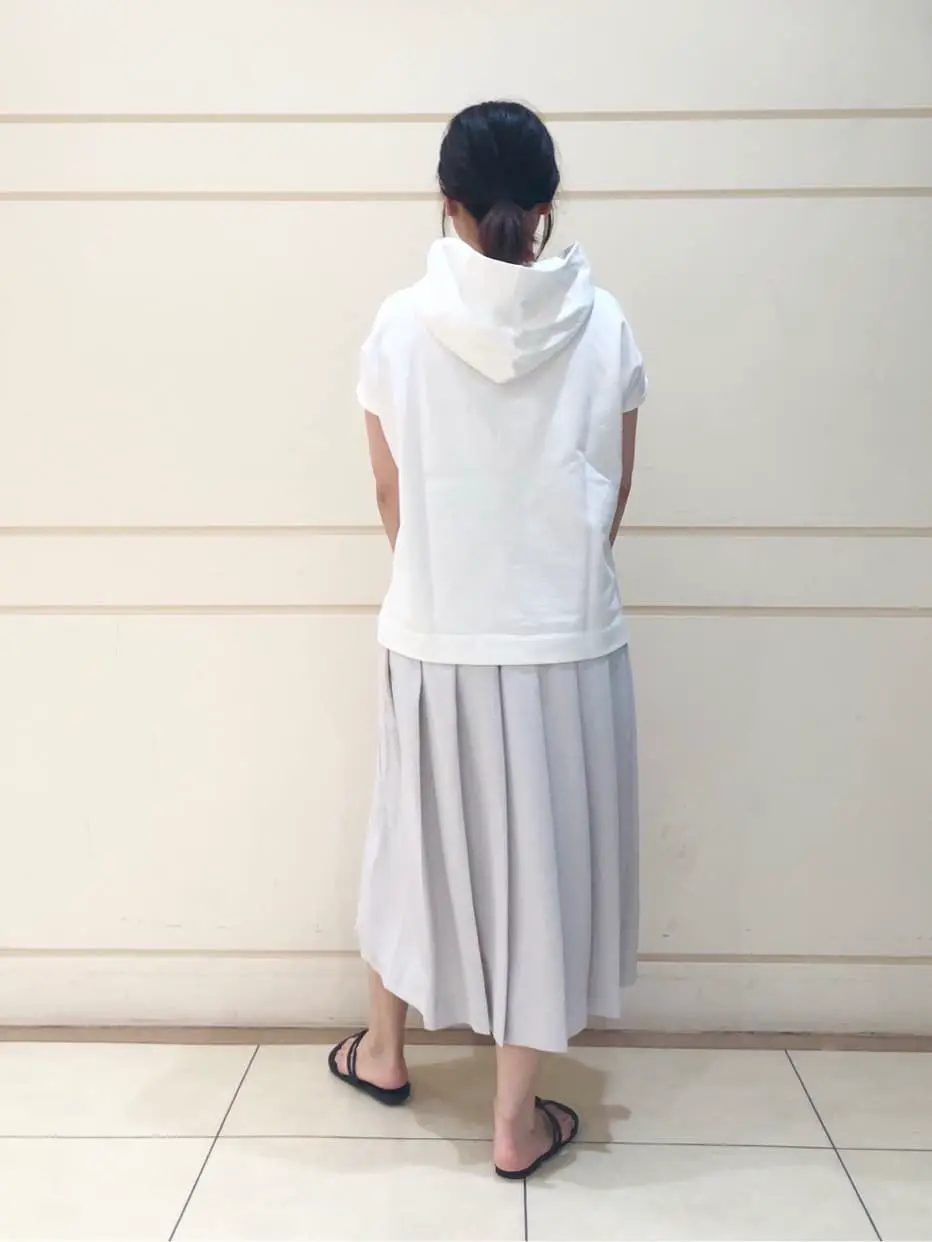 組曲 SAKAI コーディネート画像