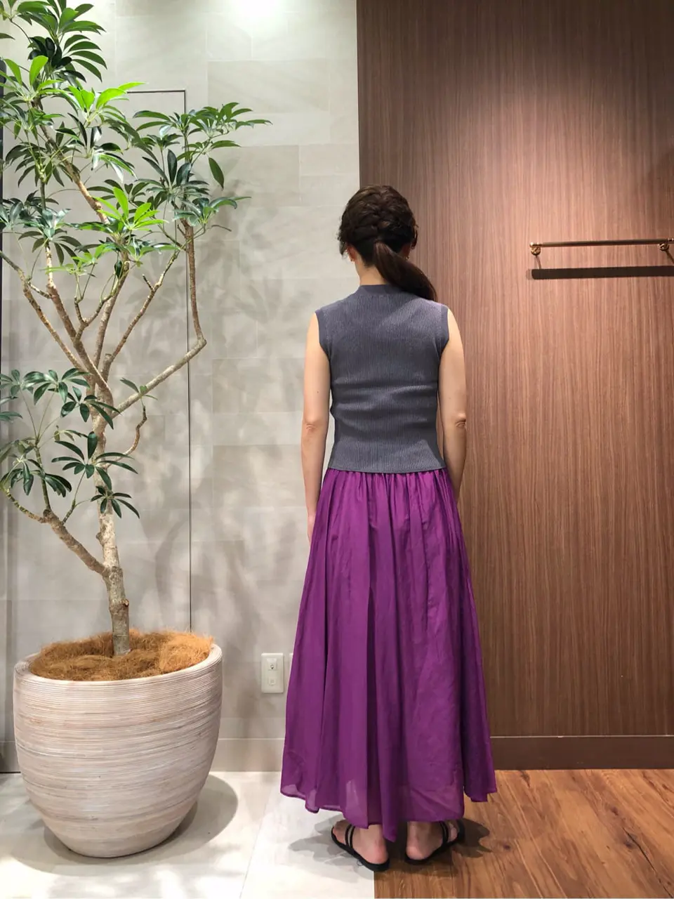 組曲 スタッフ コーディネート画像