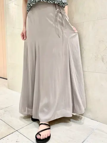 組曲 井上 コーディネート画像