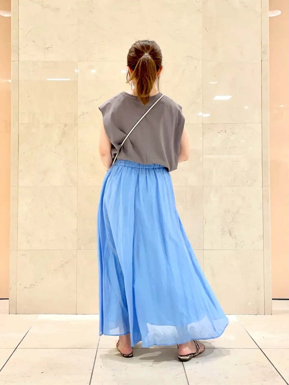 組曲 井上 コーディネート画像