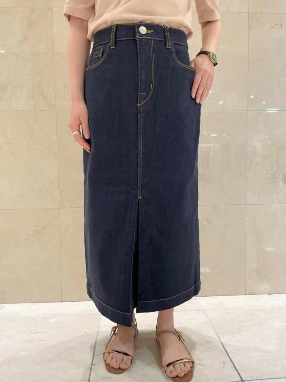 組曲 井上 コーディネート画像