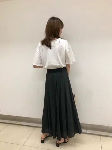 組曲 スタッフ コーディネート画像