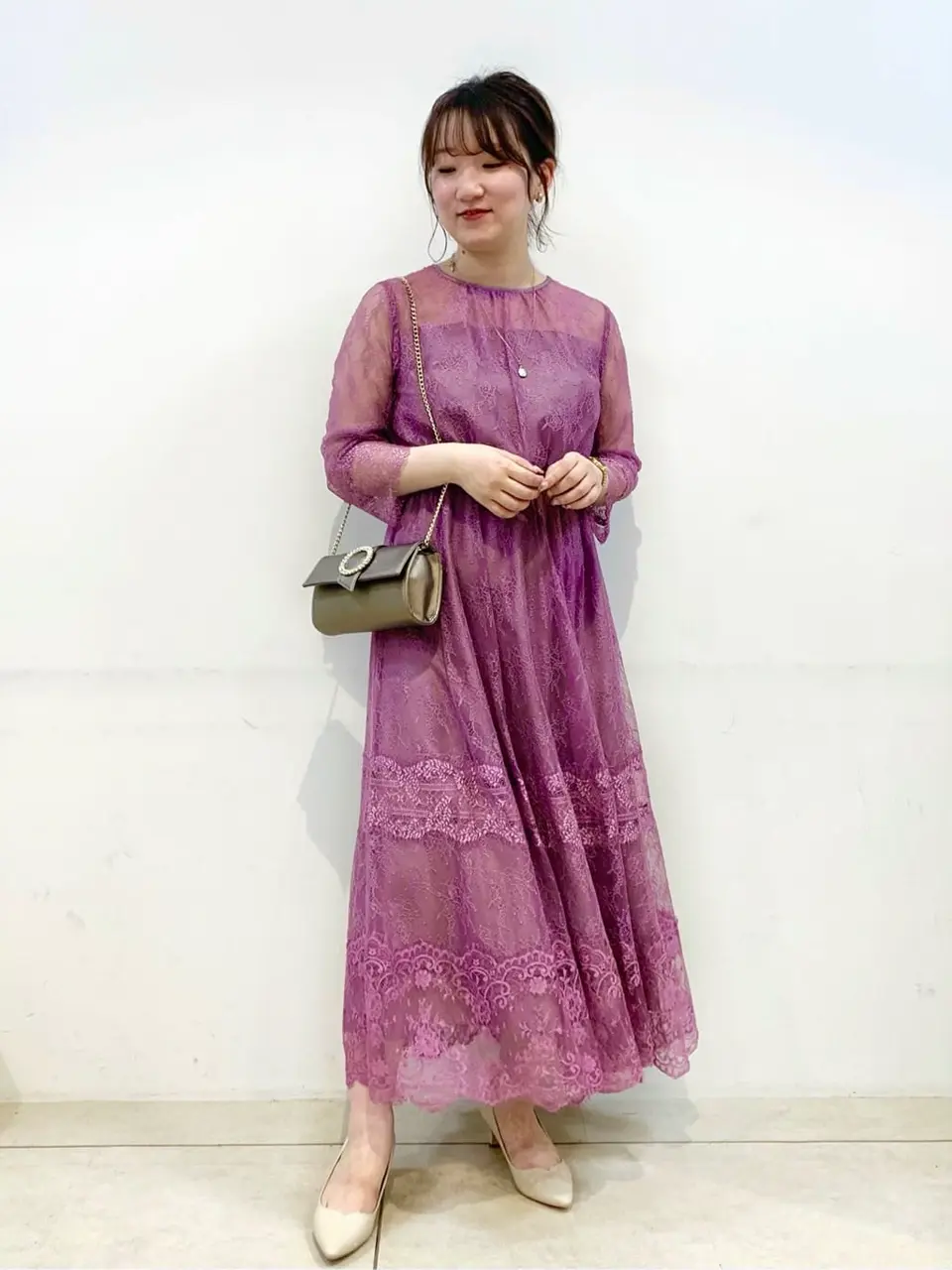 組曲 石井 コーディネート画像