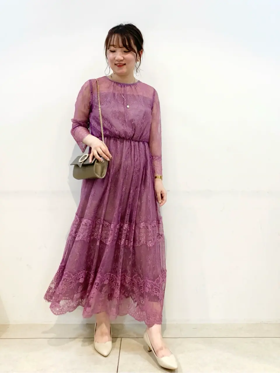 組曲 石井 コーディネート画像