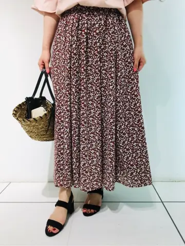 組曲 スタッフ コーディネート画像