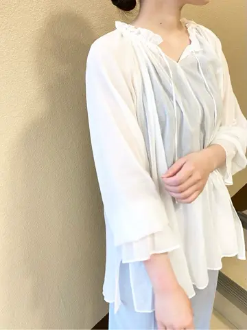 組曲 松田 コーディネート画像