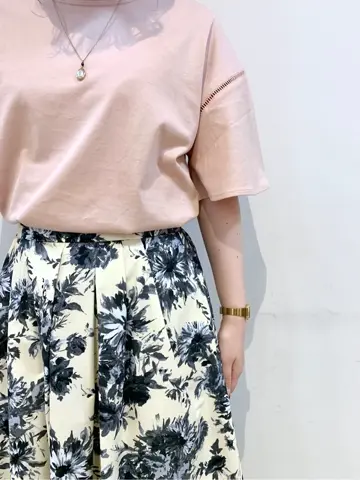 組曲 石井 コーディネート画像