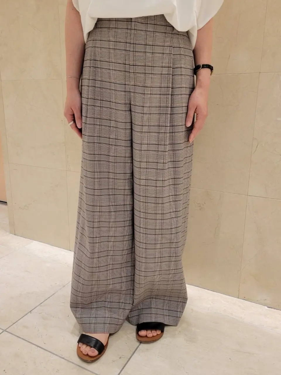 組曲 井上 コーディネート画像