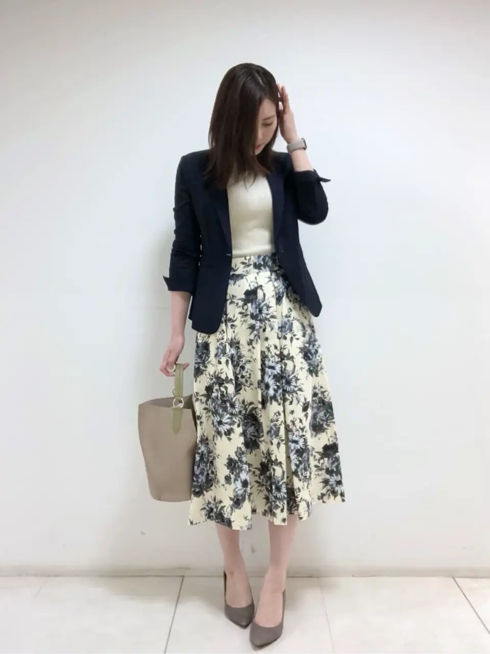 組曲 岩田 コーディネート画像