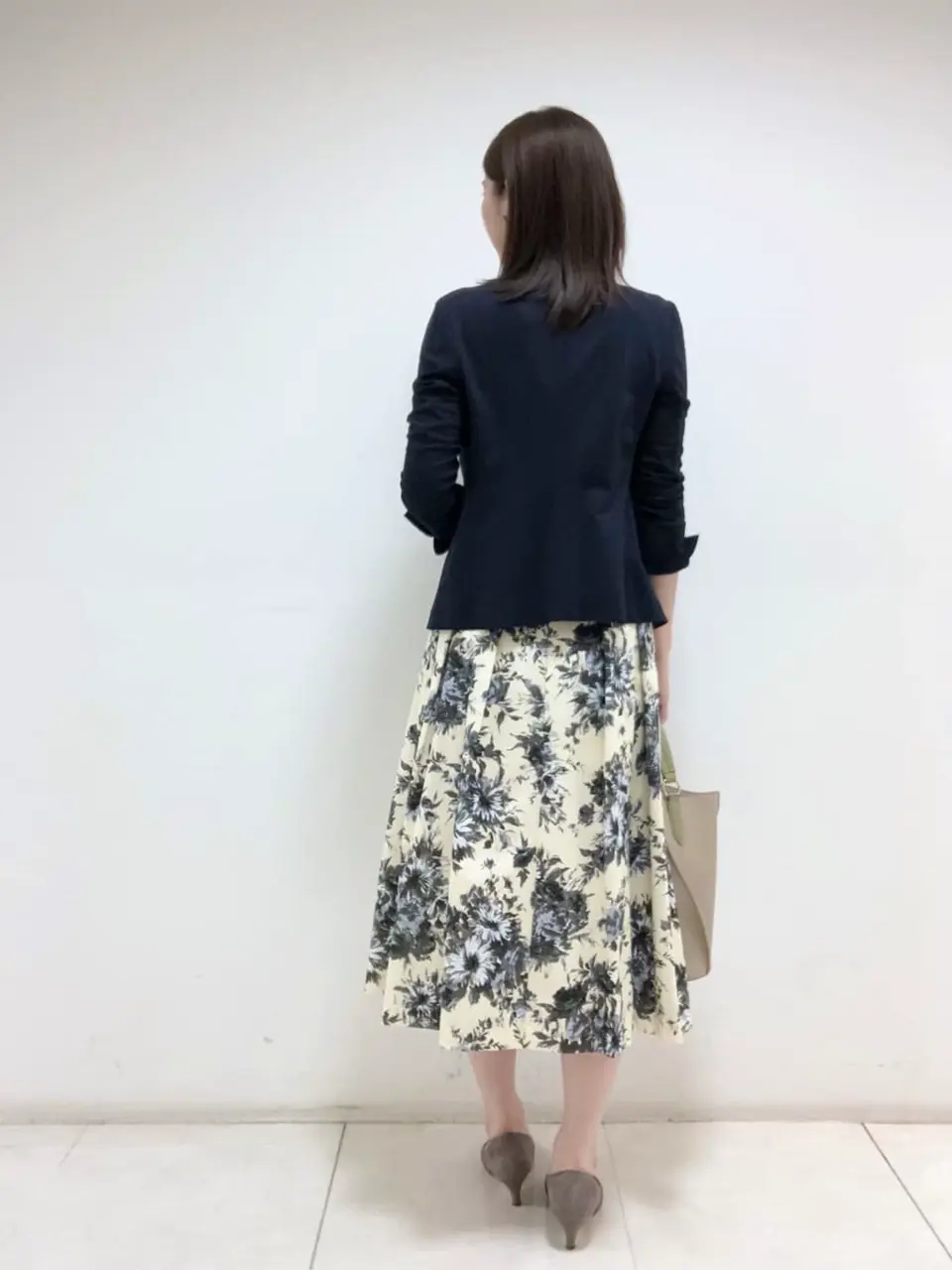 組曲 岩田 コーディネート画像