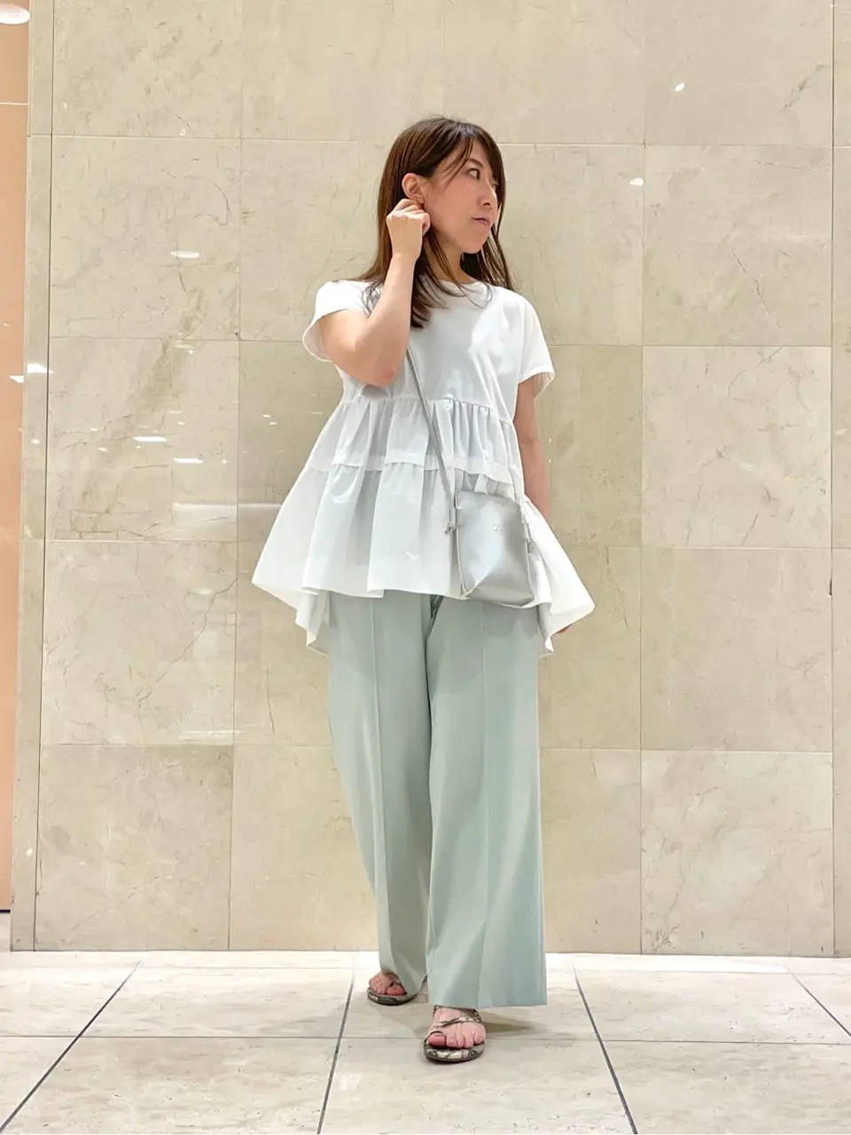 組曲 井上 コーディネート画像