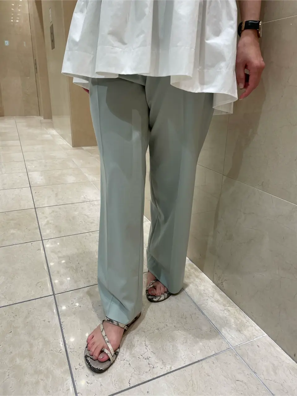 組曲 井上 コーディネート画像