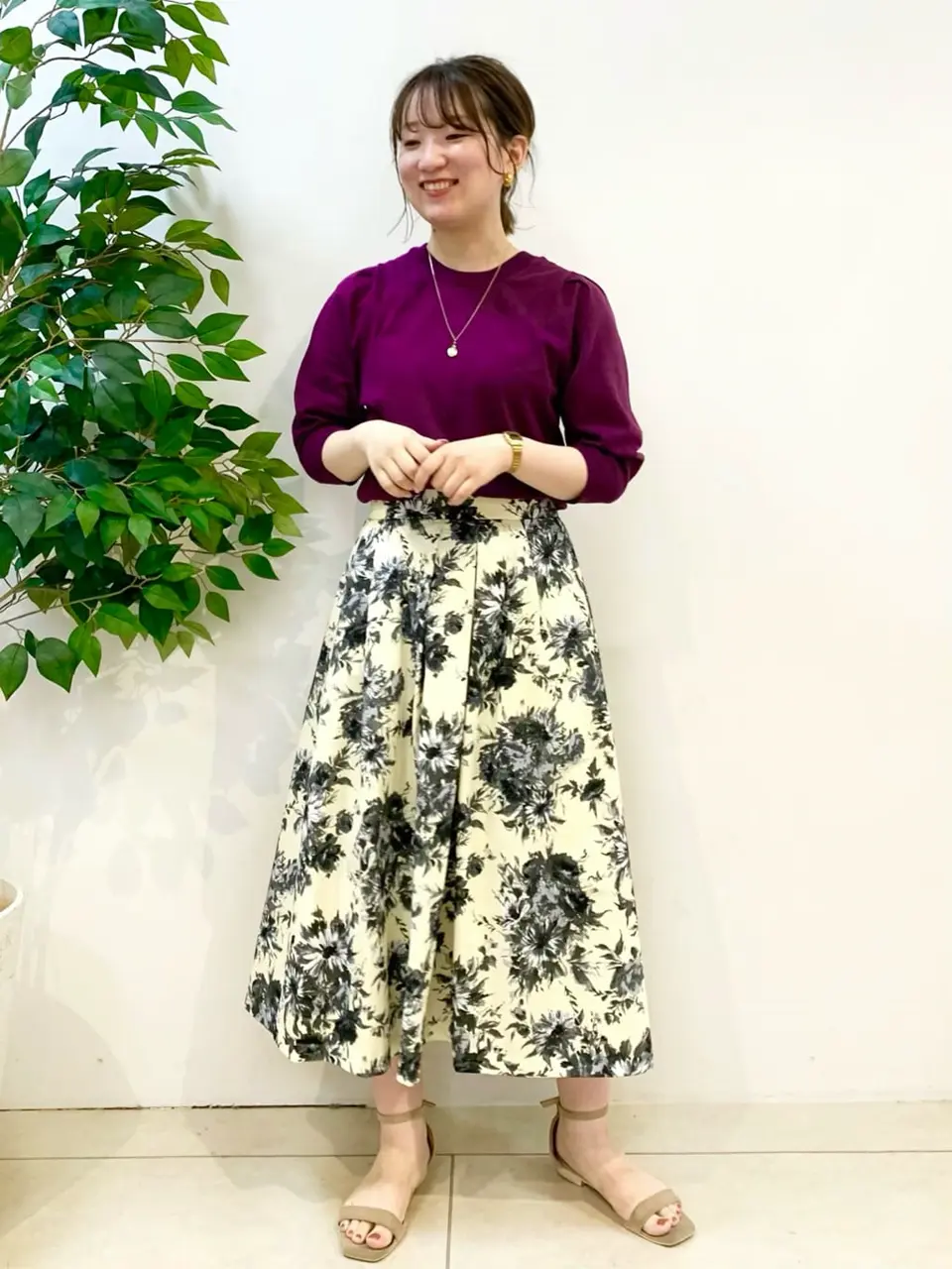 組曲 石井 コーディネート画像