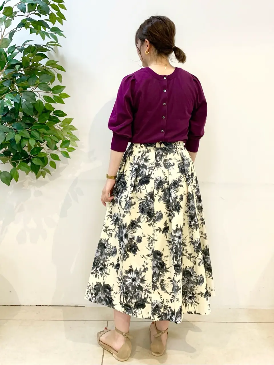 組曲 石井 コーディネート画像