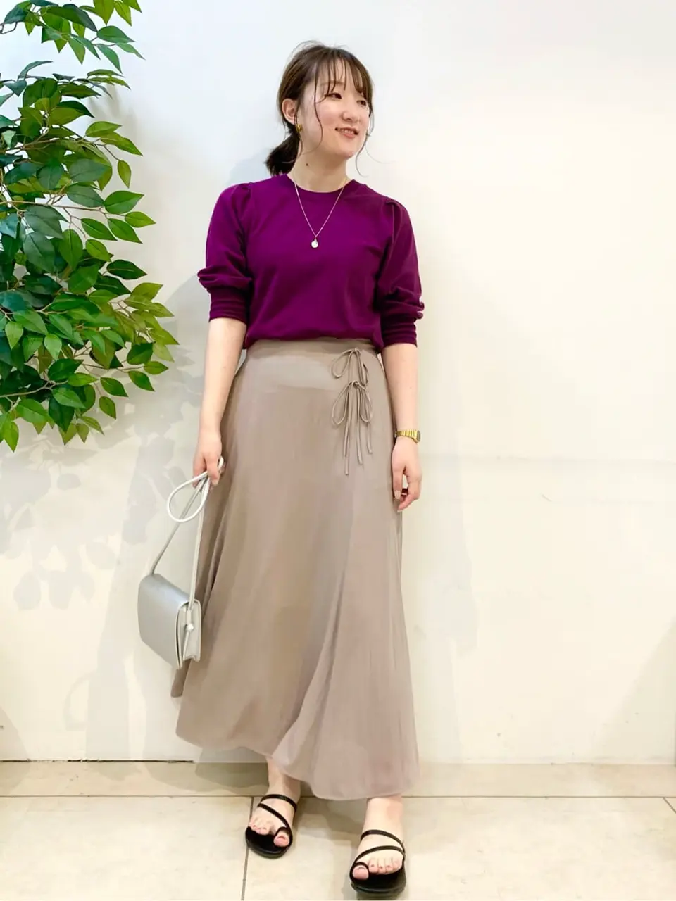 組曲 石井 コーディネート画像