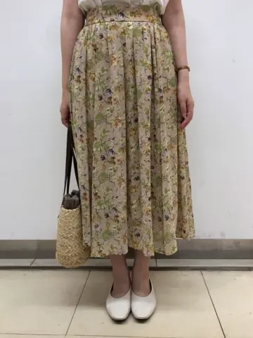 組曲 スタッフ コーディネート画像