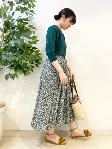 組曲 松田 コーディネート画像