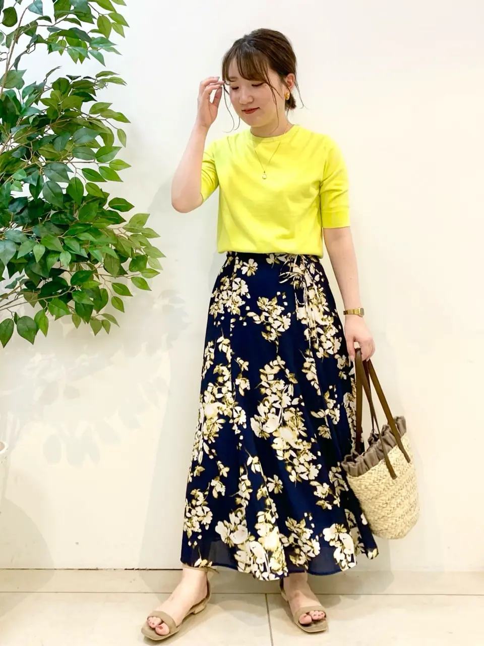 組曲 石井 コーディネート画像