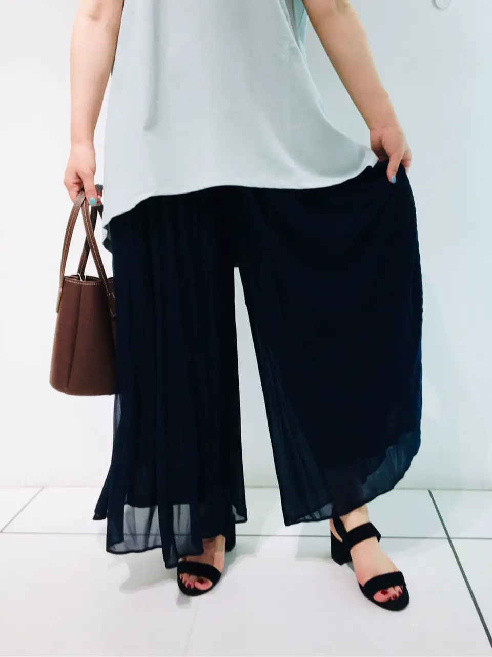 組曲 スタッフ コーディネート画像