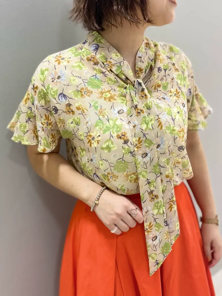 組曲 KATO コーディネート画像