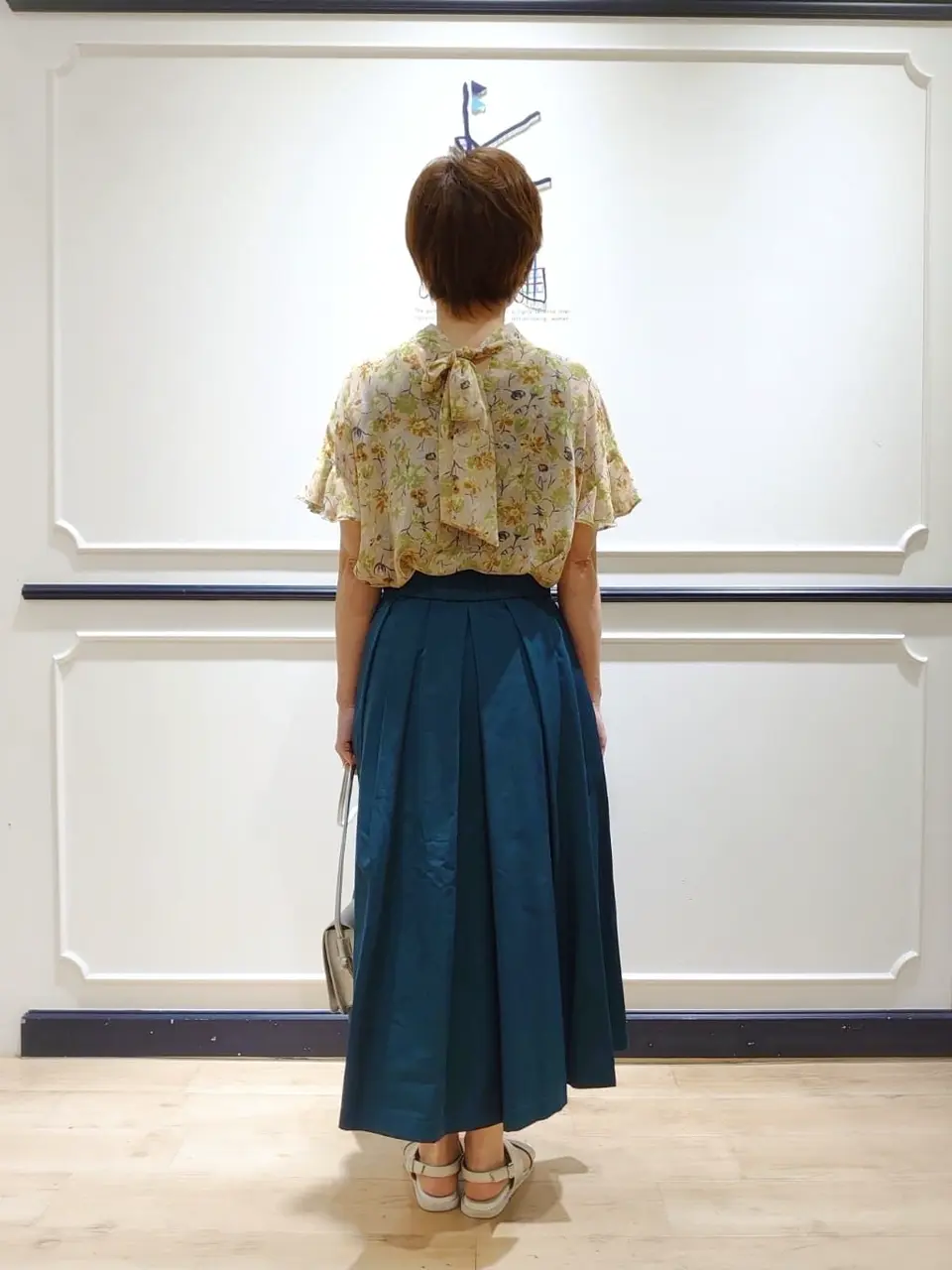 組曲 井上 コーディネート画像