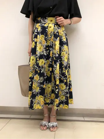 組曲 スタッフ コーディネート画像