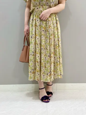 組曲 鈴木 コーディネート画像