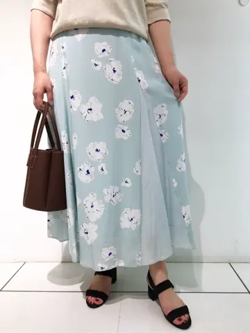 組曲 スタッフ コーディネート画像