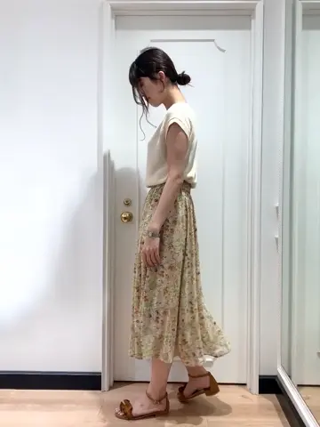 組曲 スタッフ コーディネート画像