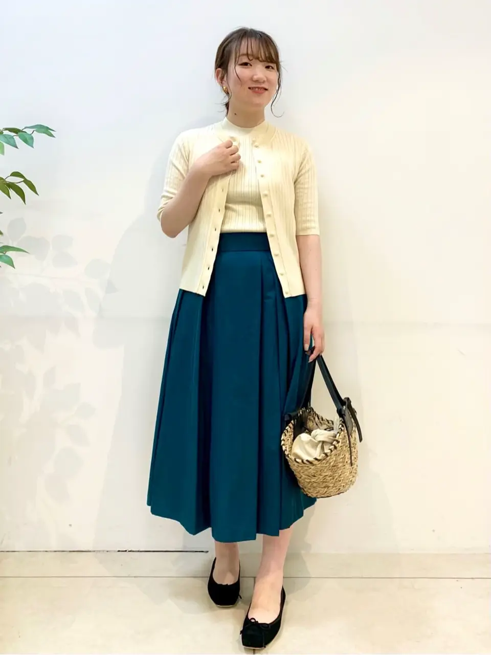 組曲 石井 コーディネート画像