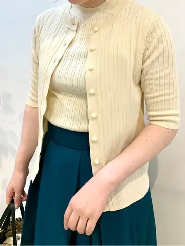 組曲 石井 コーディネート画像