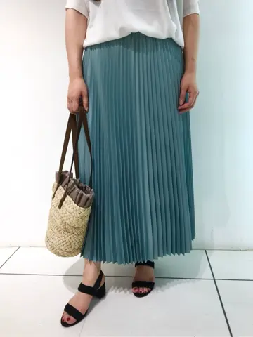 組曲 スタッフ コーディネート画像