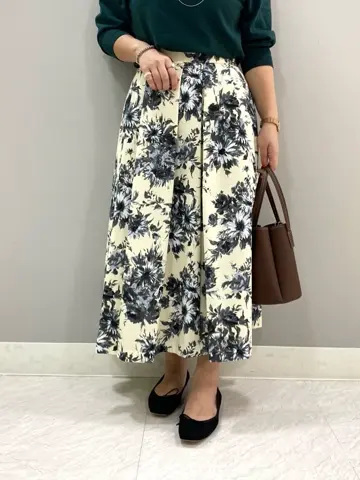 組曲 KATO コーディネート画像