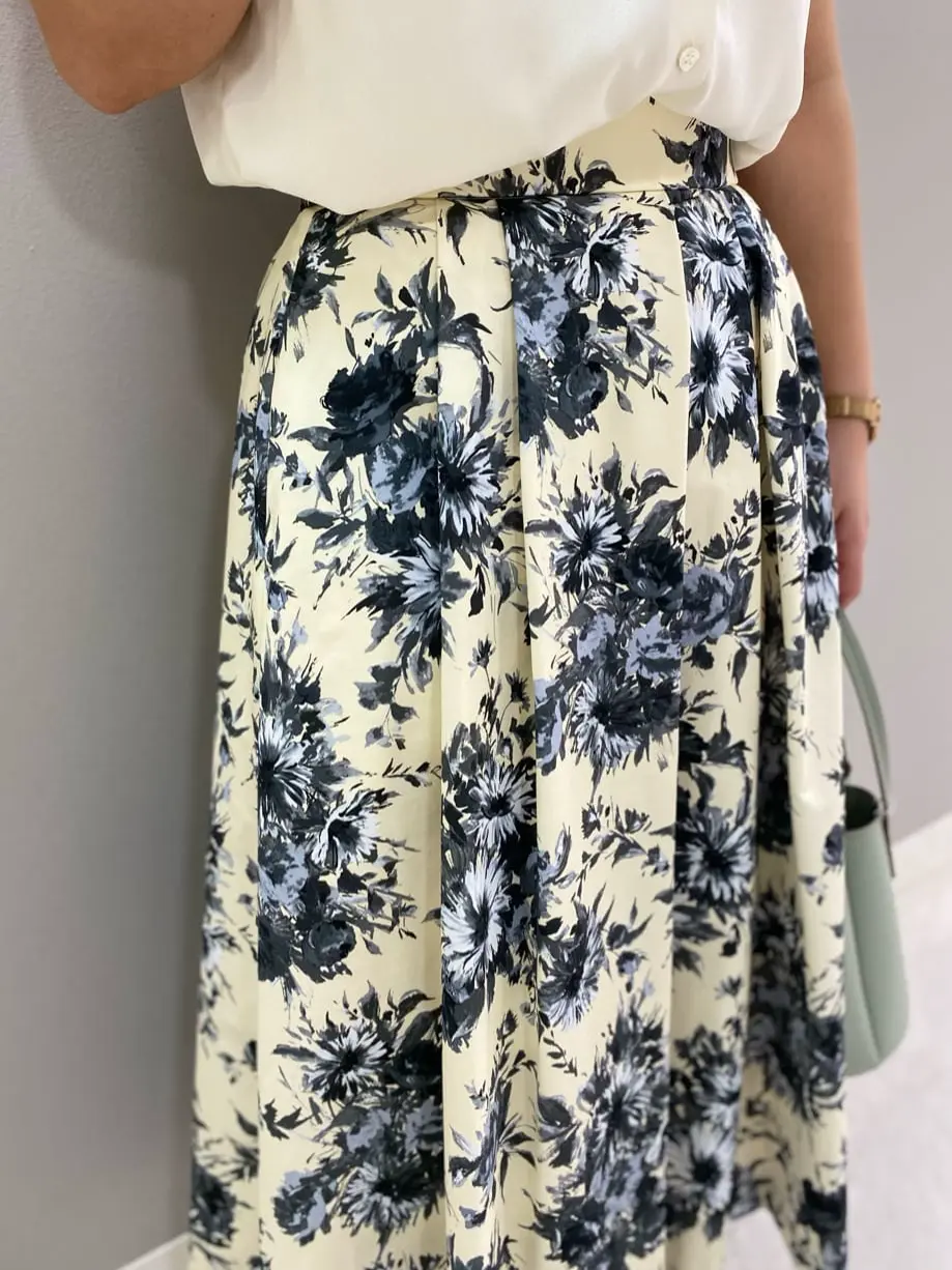 組曲 KATO コーディネート画像