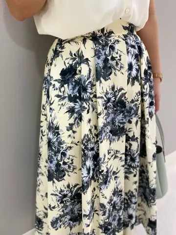 組曲 KATO コーディネート画像