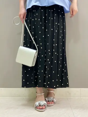 組曲 鈴木 コーディネート画像