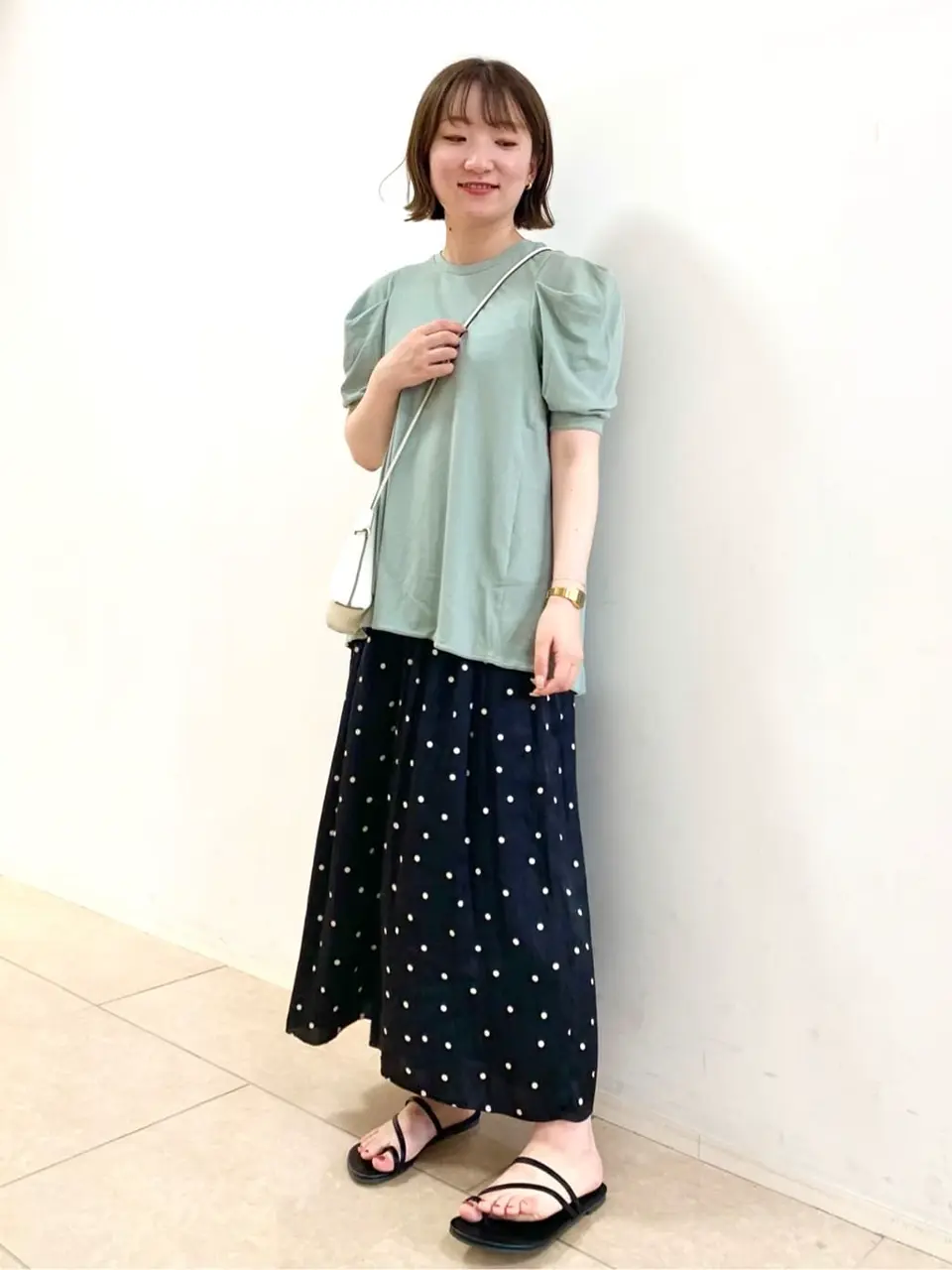 組曲 石井 コーディネート画像