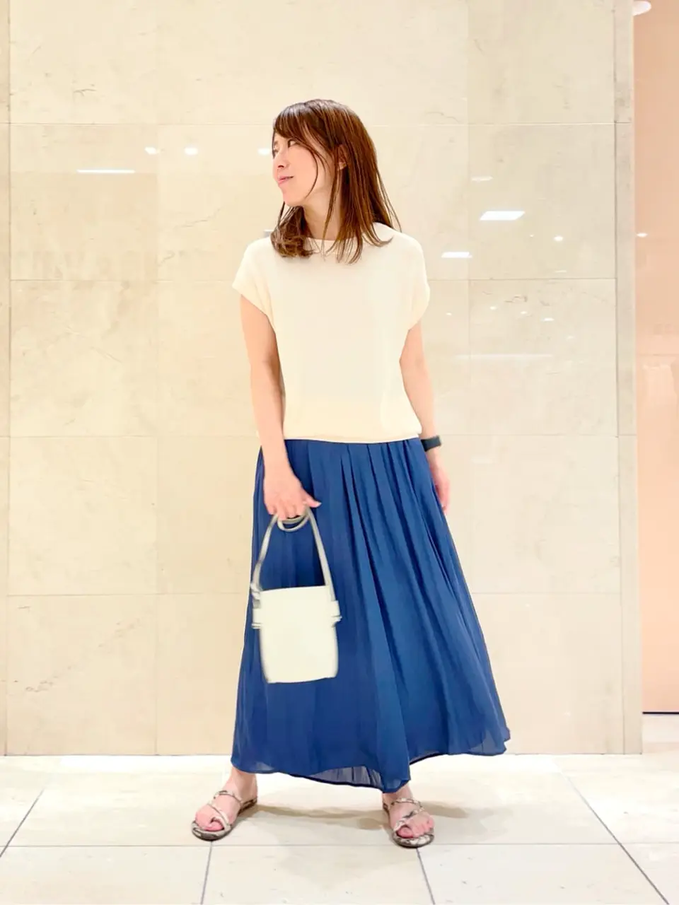 組曲 井上 コーディネート画像