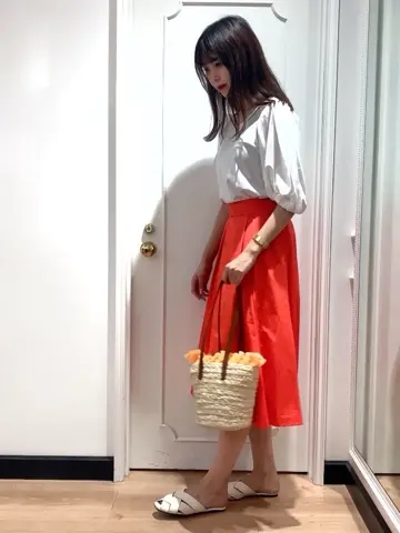 組曲 スタッフ コーディネート画像