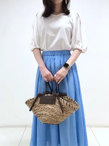 組曲 岩田 コーディネート画像