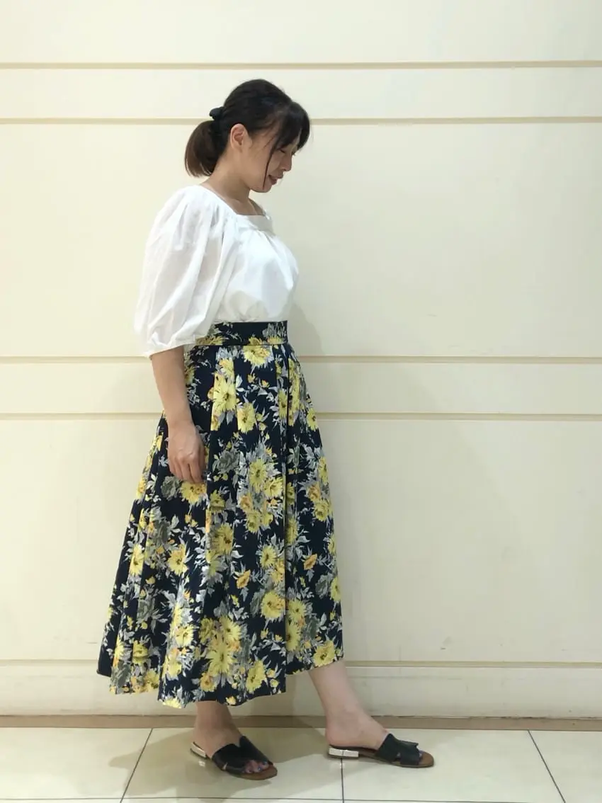 組曲 SAKAI コーディネート画像