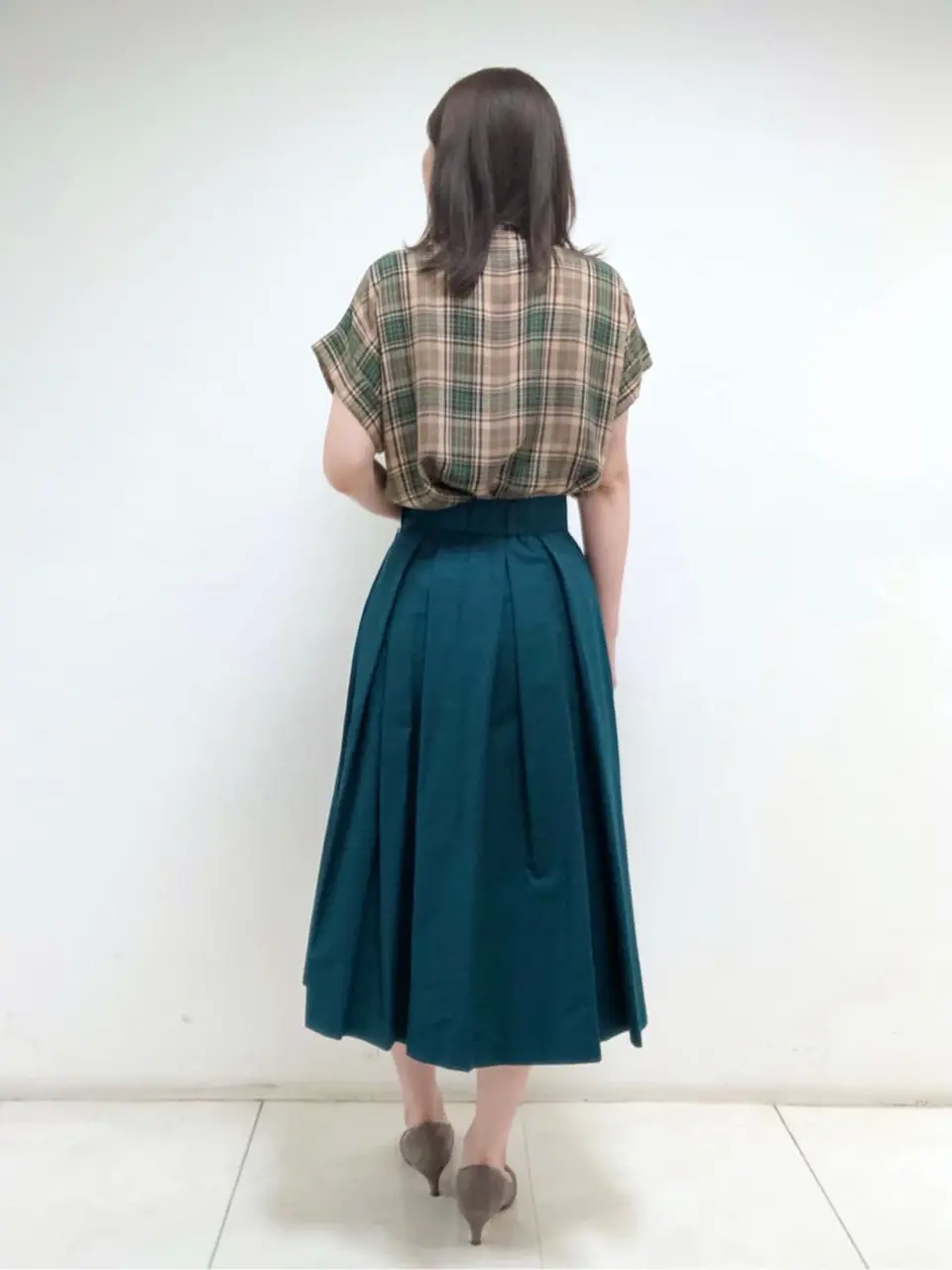 組曲 岩田 コーディネート画像