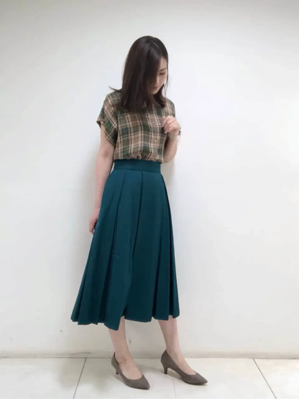 組曲 岩田 コーディネート画像