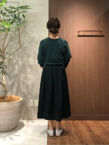 組曲 スタッフ コーディネート画像