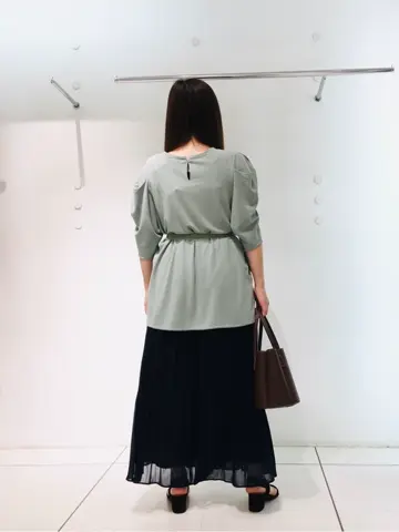 組曲 スタッフ コーディネート画像