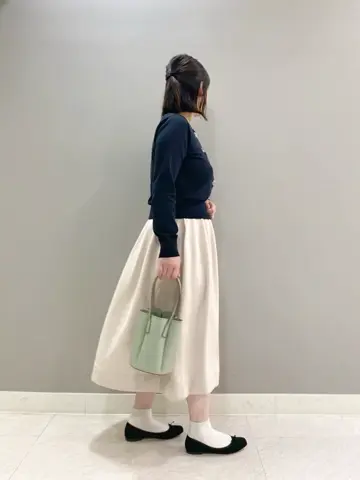 組曲 鈴木 コーディネート画像