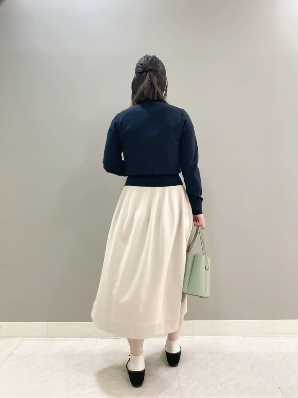 組曲 鈴木 コーディネート画像